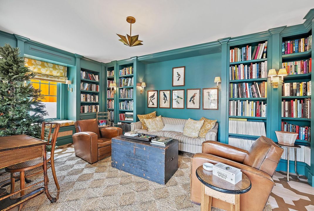 For Sale: $2,995,000 (5 beds, 4 baths, 3067 Square Feet)