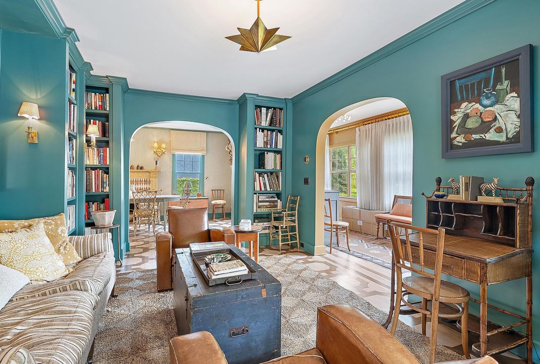 For Sale: $2,995,000 (5 beds, 4 baths, 3067 Square Feet)