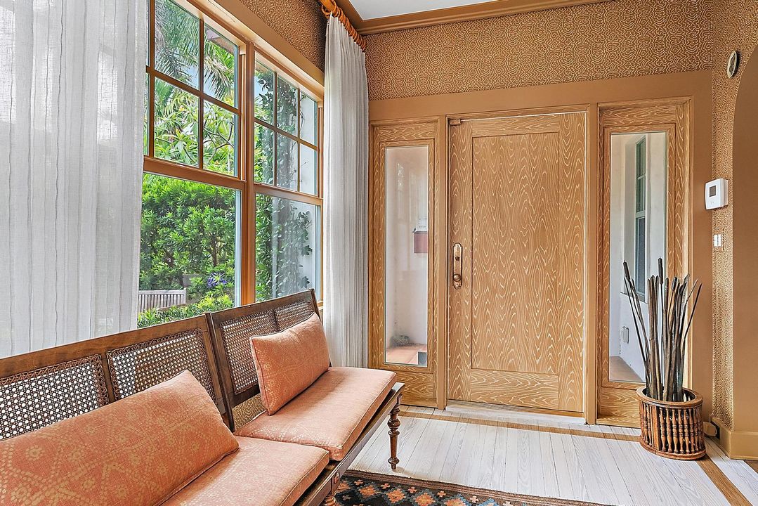 For Sale: $2,995,000 (5 beds, 4 baths, 3067 Square Feet)