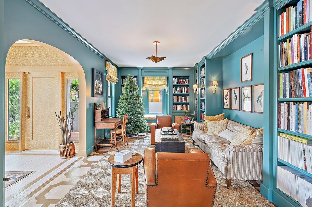 For Sale: $2,995,000 (5 beds, 4 baths, 3067 Square Feet)