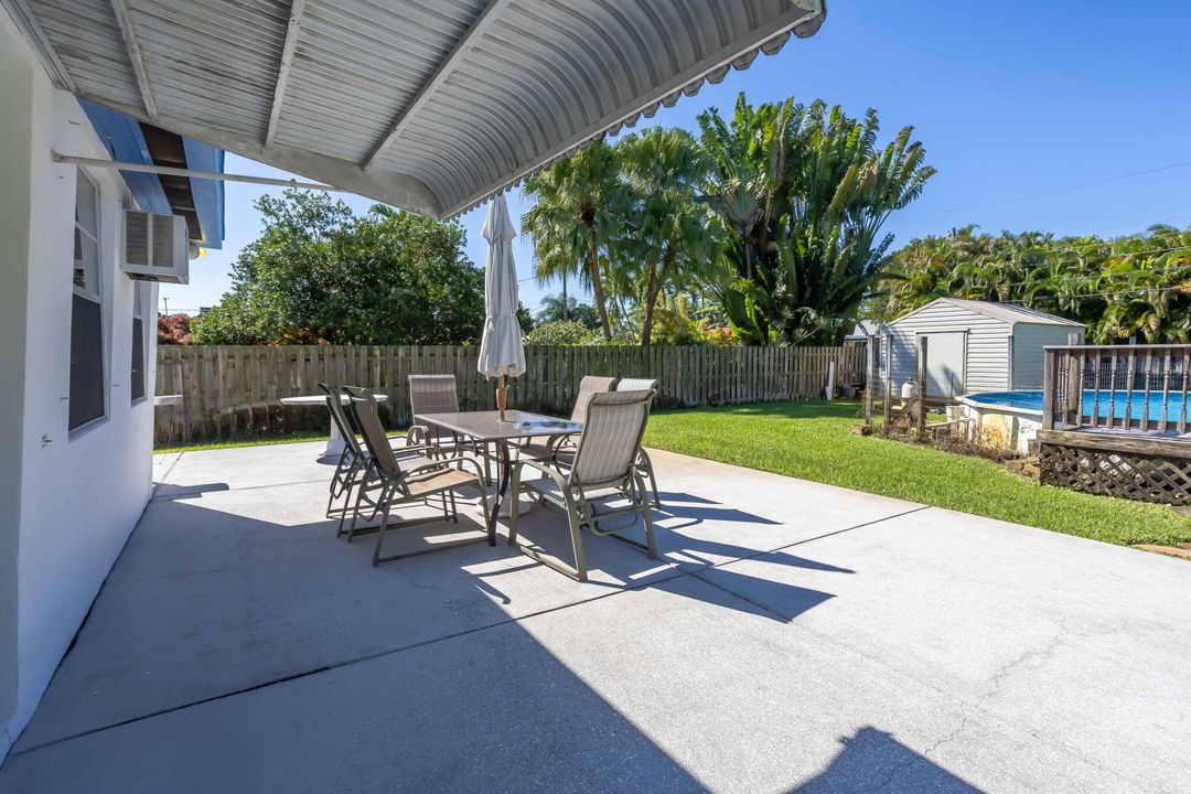 Active With Contract: $445,000 (3 beds, 1 baths, 1200 Square Feet)