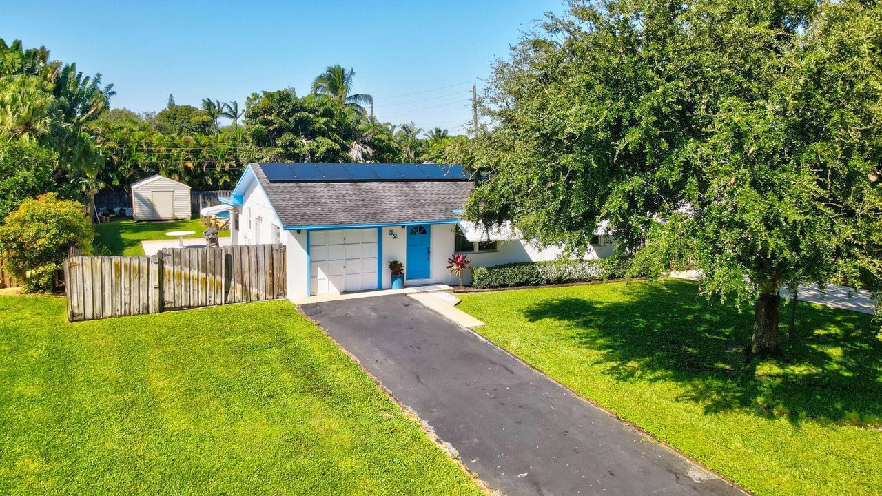 Active With Contract: $445,000 (3 beds, 1 baths, 1200 Square Feet)