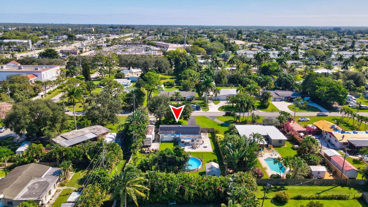 Active With Contract: $445,000 (3 beds, 1 baths, 1200 Square Feet)