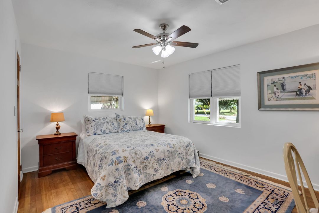 Active With Contract: $445,000 (3 beds, 1 baths, 1200 Square Feet)