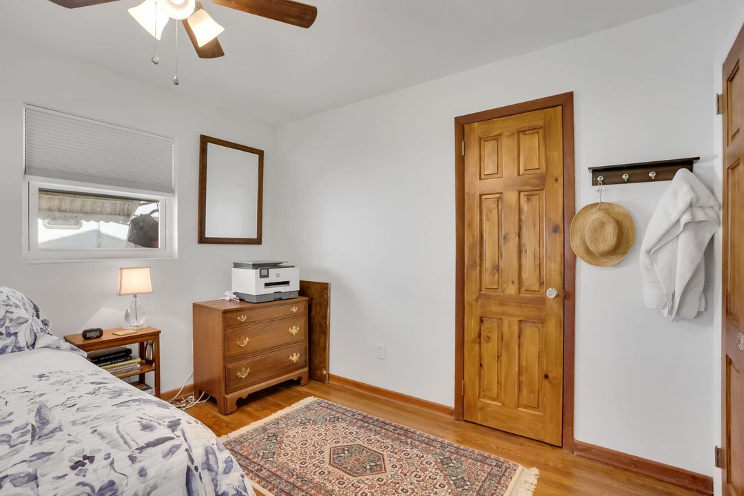 Active With Contract: $445,000 (3 beds, 1 baths, 1200 Square Feet)