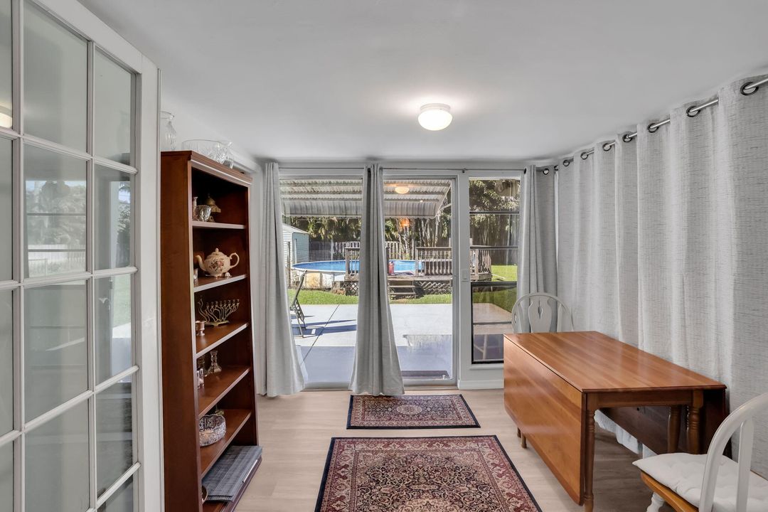 Active With Contract: $445,000 (3 beds, 1 baths, 1200 Square Feet)