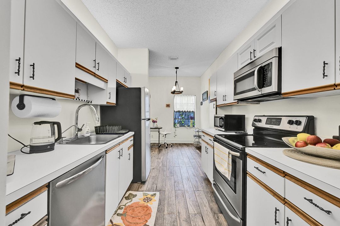 For Sale: $340,000 (3 beds, 2 baths, 1846 Square Feet)