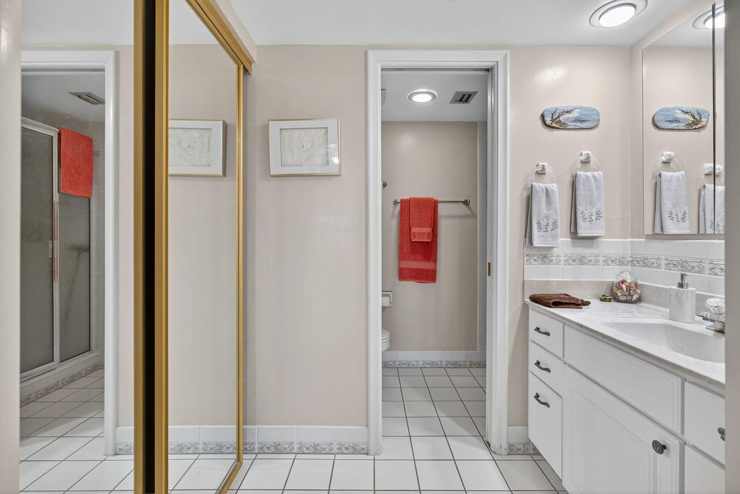 For Sale: $335,000 (2 beds, 2 baths, 1079 Square Feet)