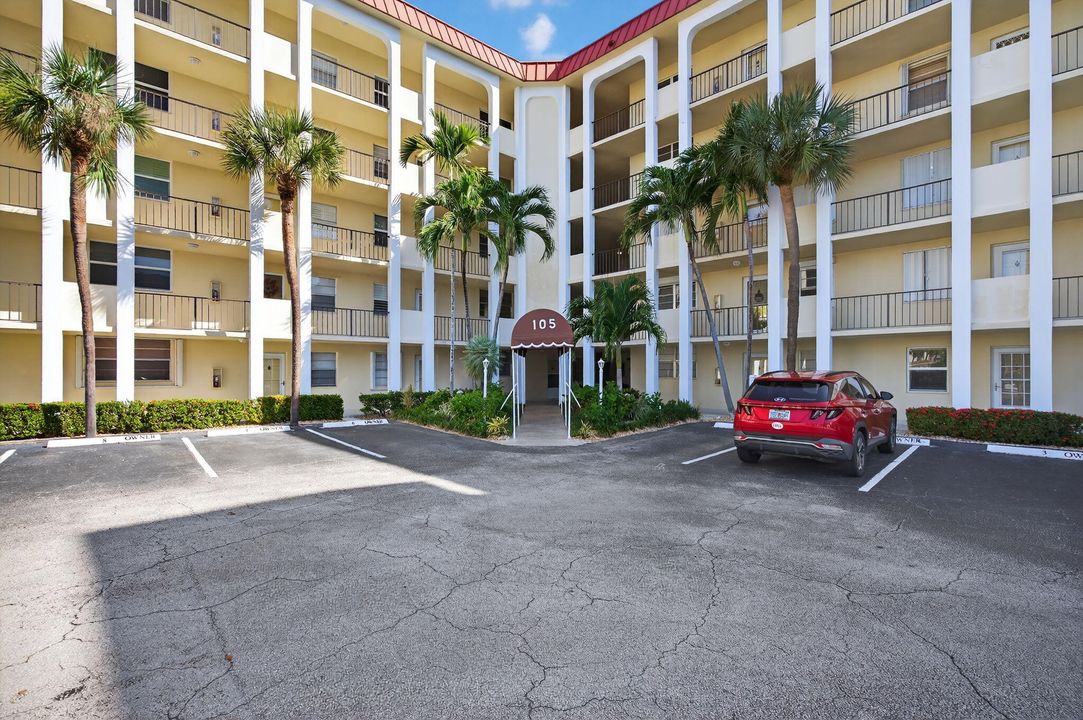 For Sale: $335,000 (2 beds, 2 baths, 1079 Square Feet)