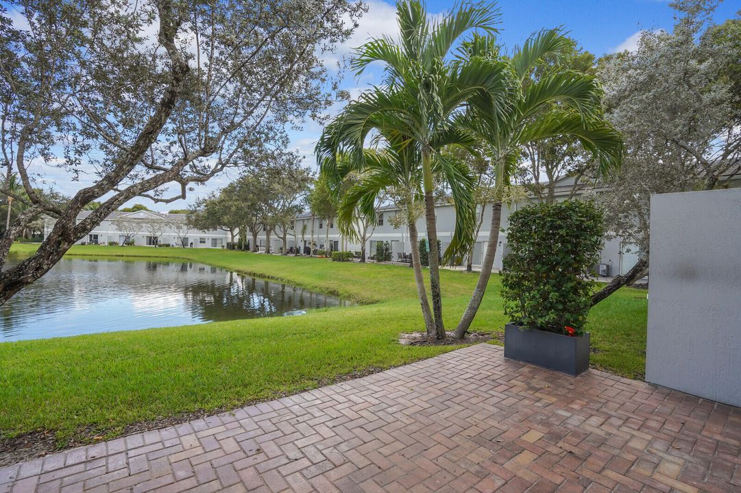 For Rent: $3,300 (3 beds, 2 baths, 1474 Square Feet)