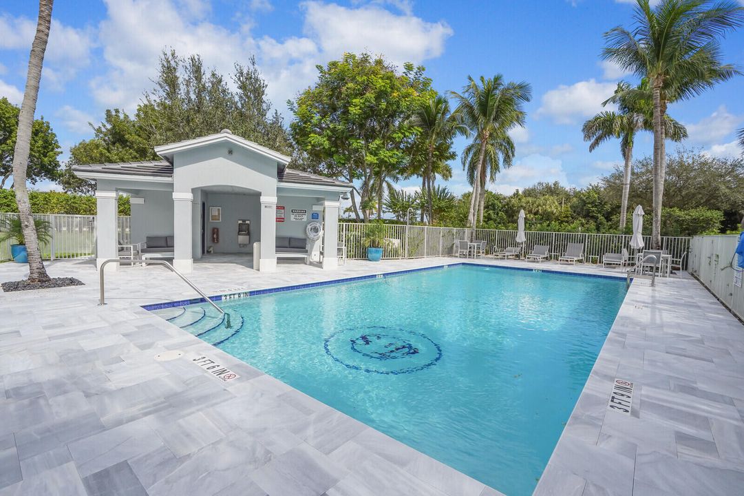 For Rent: $3,300 (3 beds, 2 baths, 1474 Square Feet)