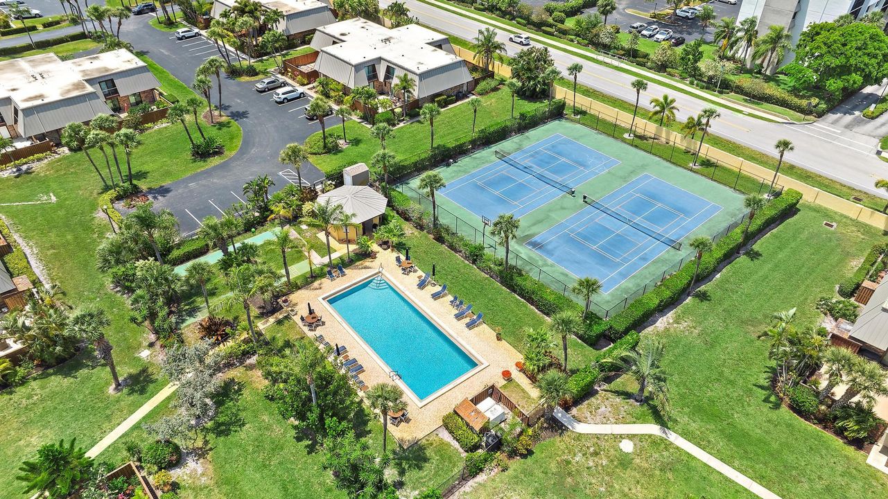 For Rent: $6,000 (2 beds, 2 baths, 1708 Square Feet)