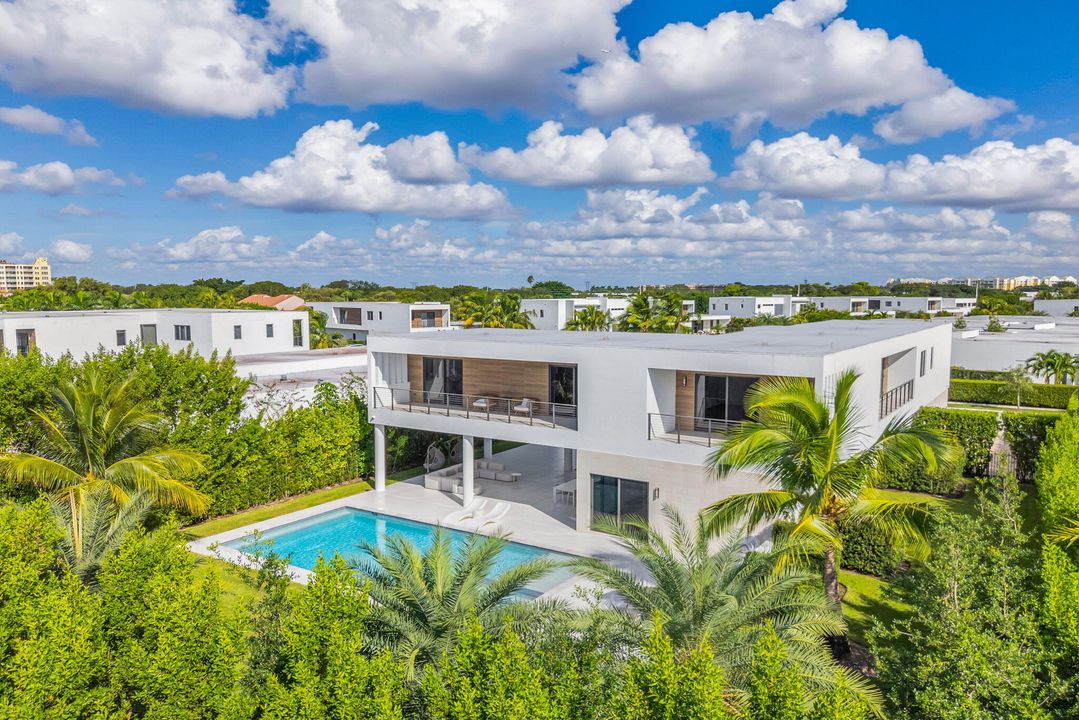 Activo con contrato: $3,250,000 (5 camas, 6 baños, 5293 Pies cuadrados)