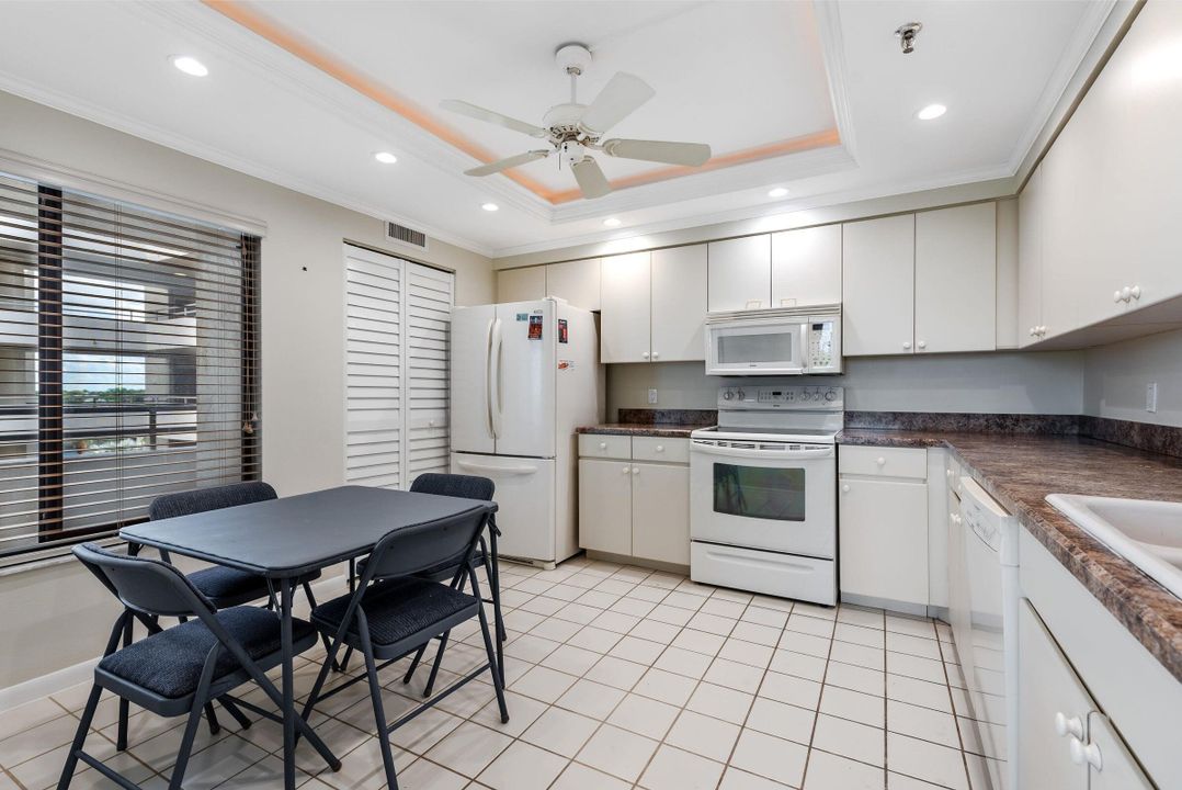 For Sale: $249,000 (2 beds, 2 baths, 1415 Square Feet)