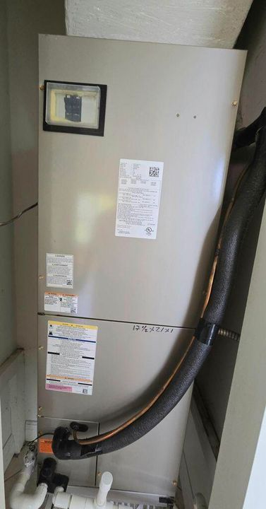 For Sale: $565,000 (3 beds, 2 baths, 1637 Square Feet)