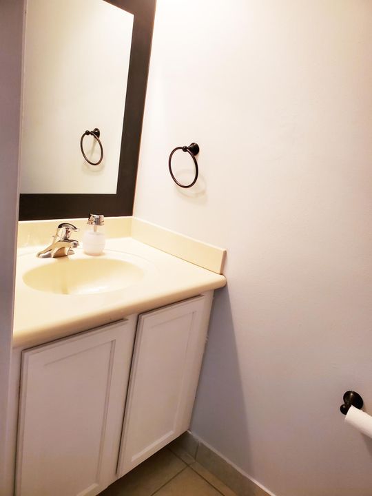 En Venta: $355,000 (3 camas, 2 baños, 1651 Pies cuadrados)