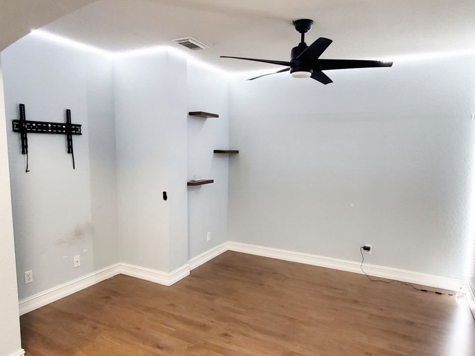 En Venta: $355,000 (3 camas, 2 baños, 1651 Pies cuadrados)