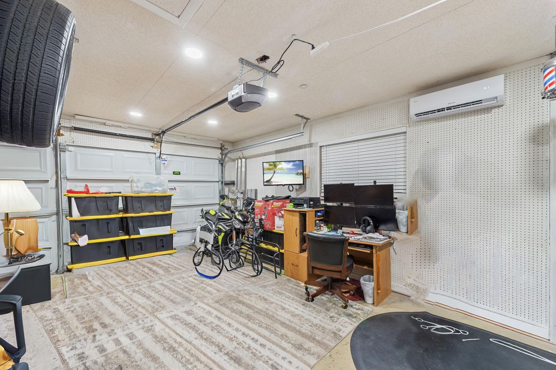 For Sale: $389,000 (3 beds, 2 baths, 1453 Square Feet)