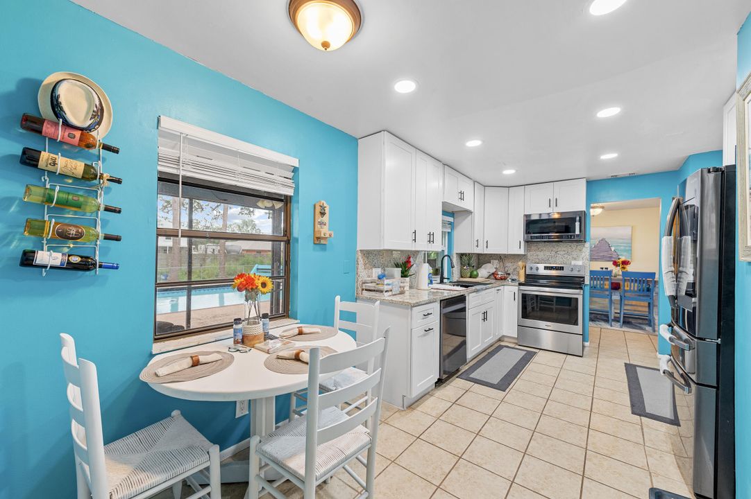 For Sale: $389,000 (3 beds, 2 baths, 1453 Square Feet)