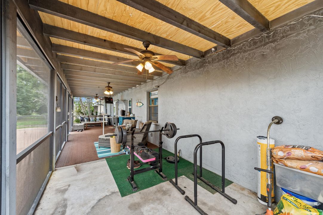 For Sale: $389,000 (3 beds, 2 baths, 1453 Square Feet)