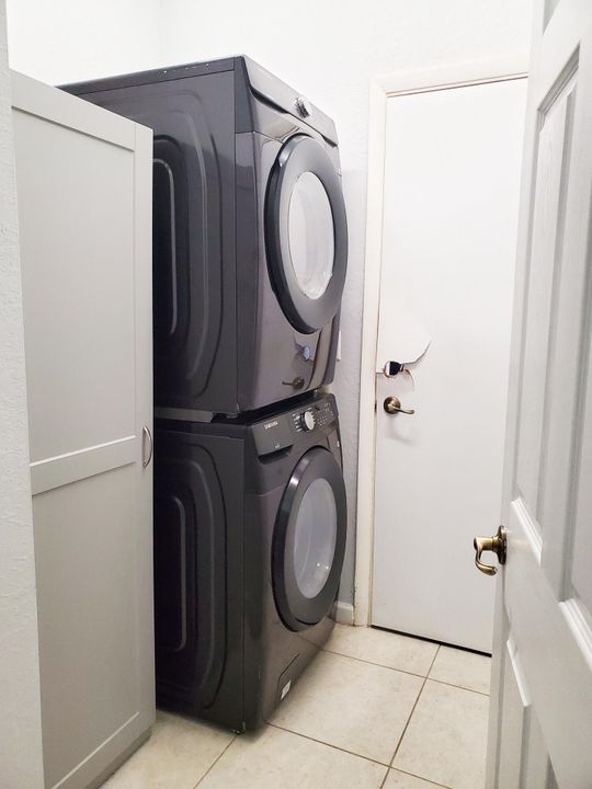 En Venta: $355,000 (3 camas, 2 baños, 1651 Pies cuadrados)