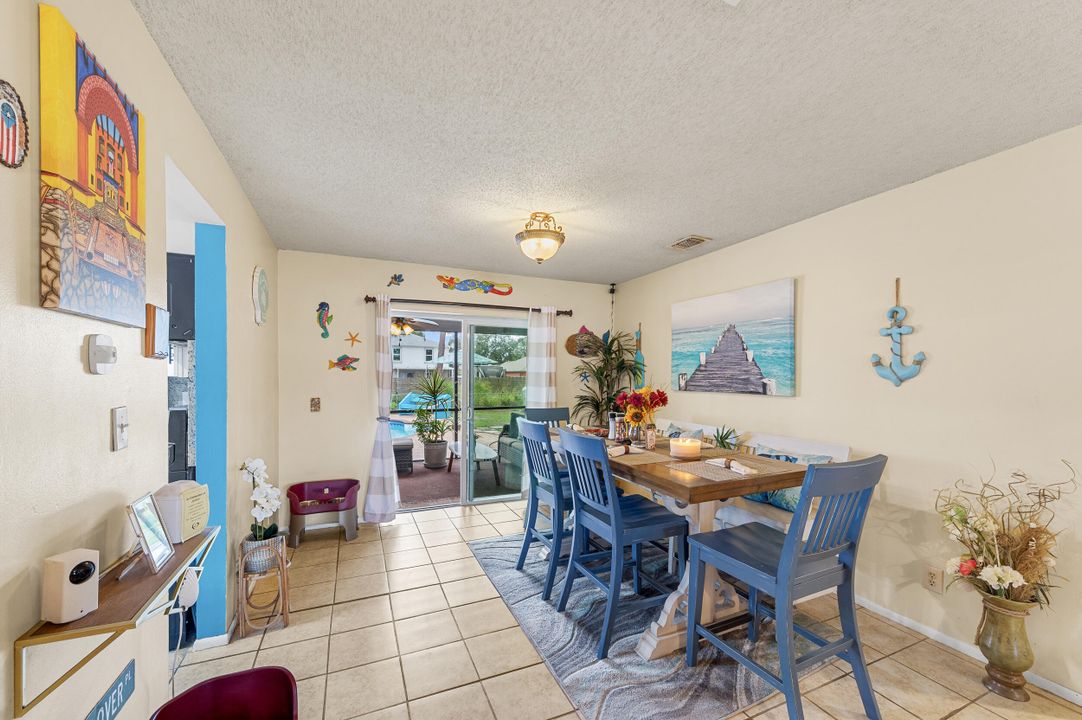 For Sale: $389,000 (3 beds, 2 baths, 1453 Square Feet)