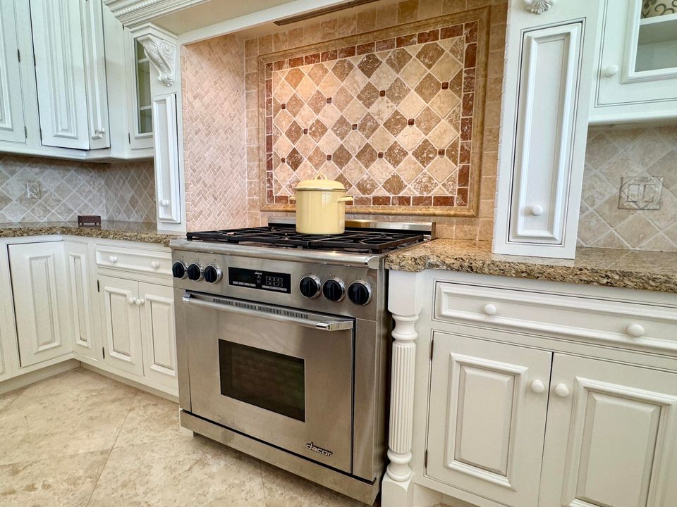 待售: $1,999,500 (4 贝兹, 6 浴室, 5125 平方英尺)