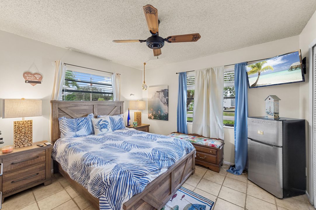 For Sale: $389,000 (3 beds, 2 baths, 1453 Square Feet)