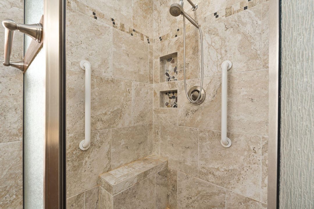 На продажу: $199,000 (2 спален, 2 ванн, 1409 Квадратных фут)