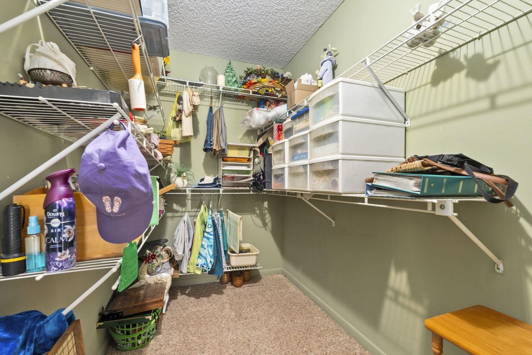 На продажу: $199,000 (2 спален, 2 ванн, 1409 Квадратных фут)