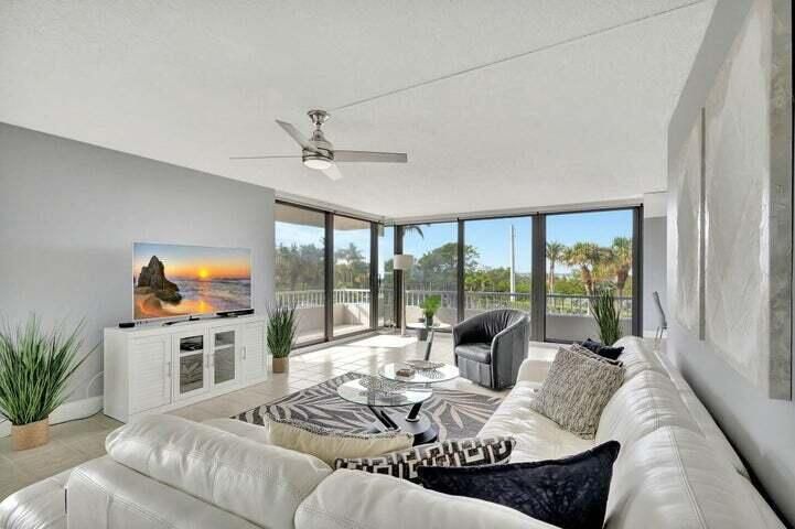 For Sale: $749,900 (2 beds, 2 baths, 1435 Square Feet)