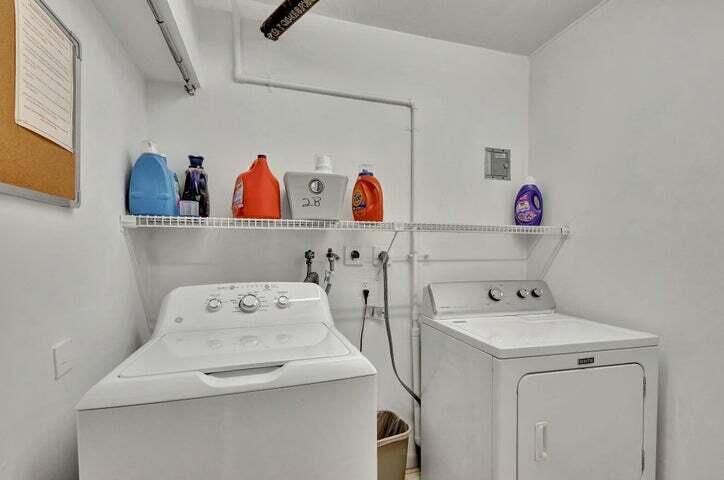 For Sale: $749,900 (2 beds, 2 baths, 1435 Square Feet)