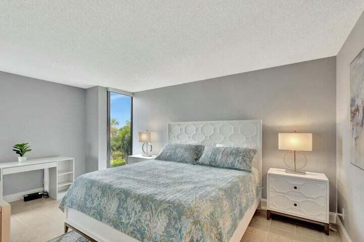 For Sale: $749,900 (2 beds, 2 baths, 1435 Square Feet)