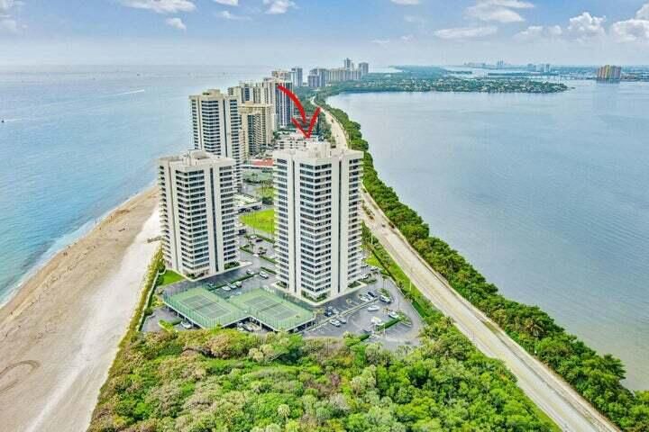 For Sale: $749,900 (2 beds, 2 baths, 1435 Square Feet)