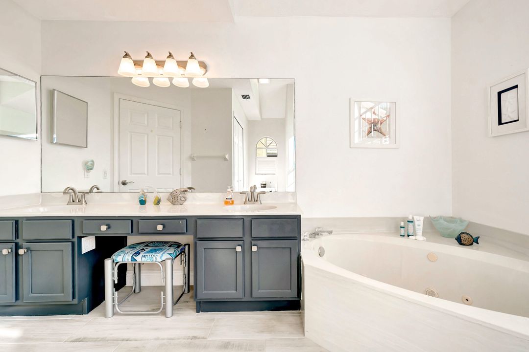 En Venta: $740,000 (4 camas, 3 baños, 2456 Pies cuadrados)