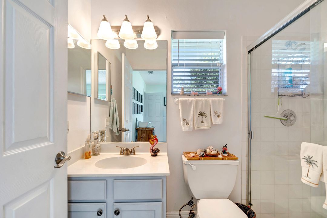 En Venta: $740,000 (4 camas, 3 baños, 2456 Pies cuadrados)