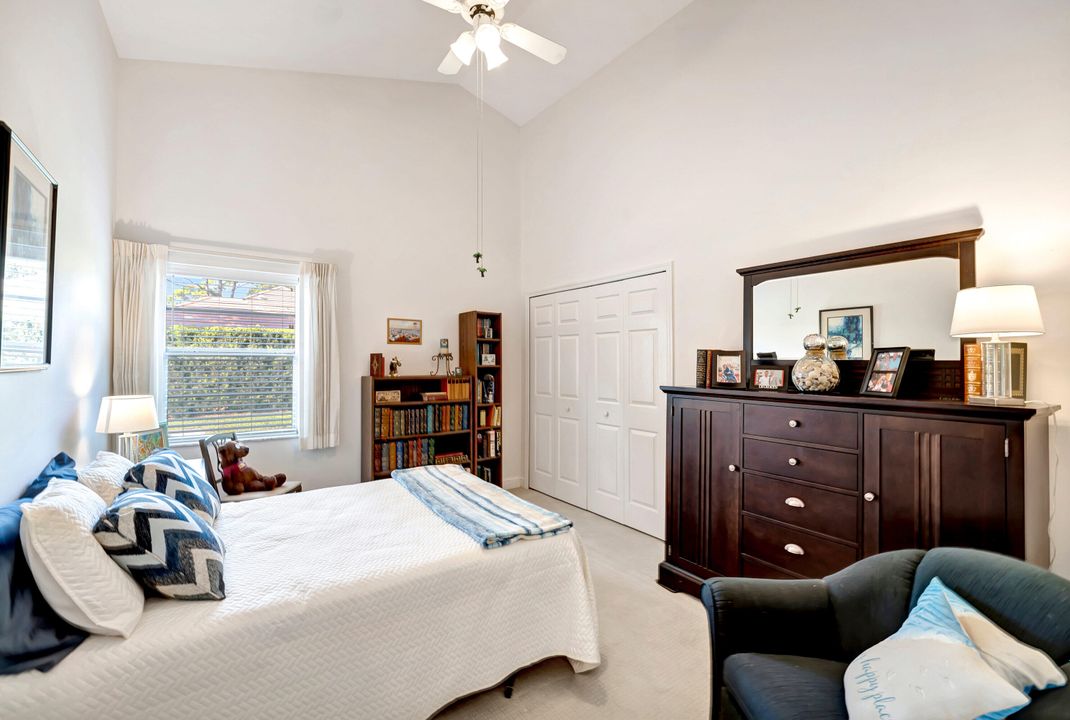 En Venta: $740,000 (4 camas, 3 baños, 2456 Pies cuadrados)