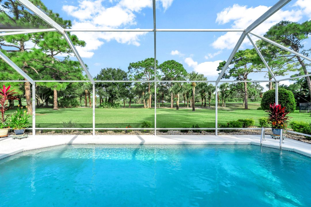 En Venta: $740,000 (4 camas, 3 baños, 2456 Pies cuadrados)