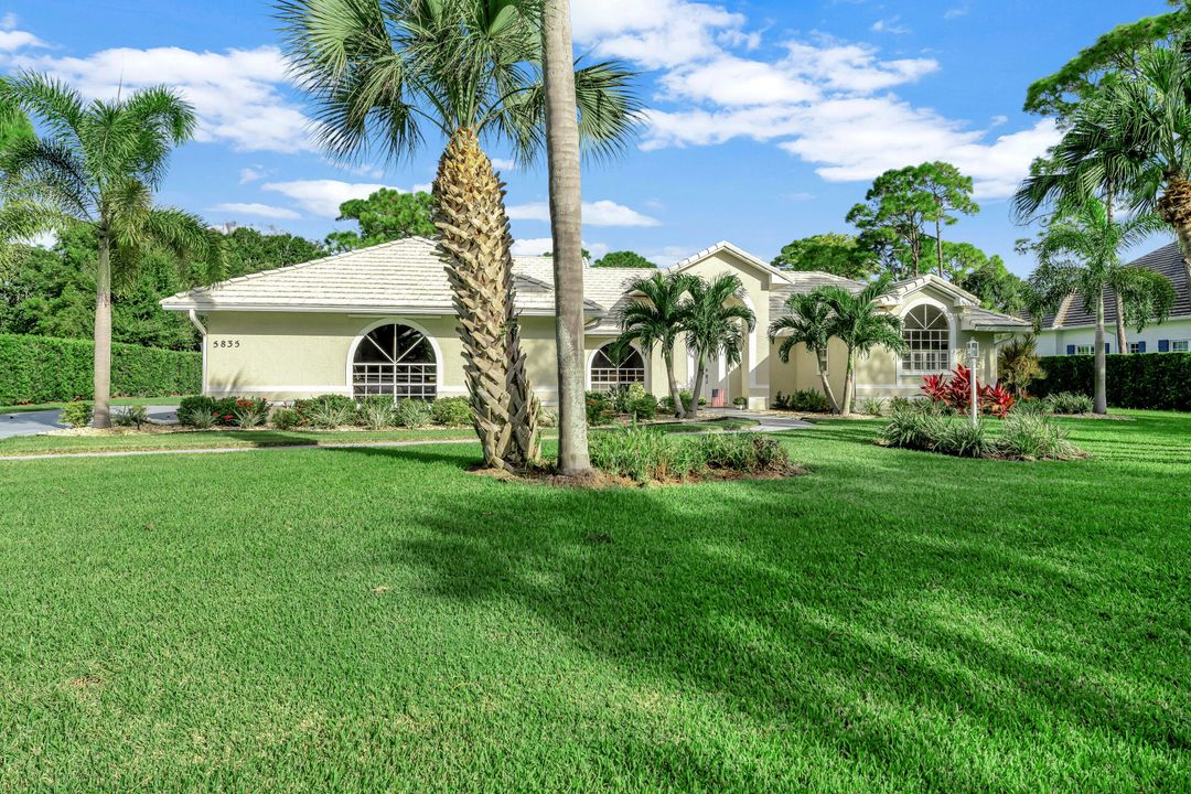 En Venta: $740,000 (4 camas, 3 baños, 2456 Pies cuadrados)