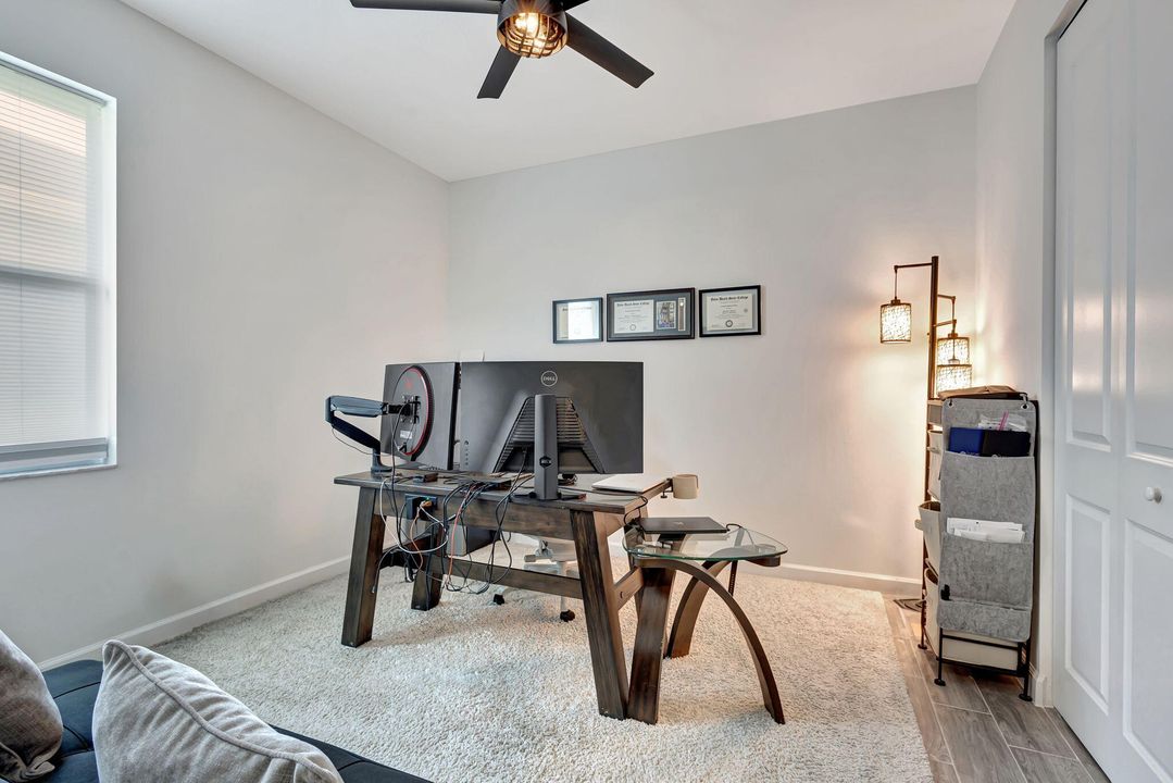 Под контрактом: $599,000 (4 спален, 3 ванн, 2228 Квадратных фут)