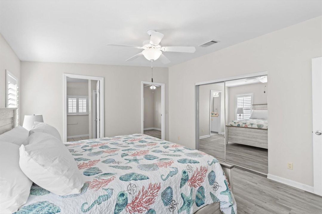 合同活跃: $129,995 (3 贝兹, 2 浴室, 1693 平方英尺)