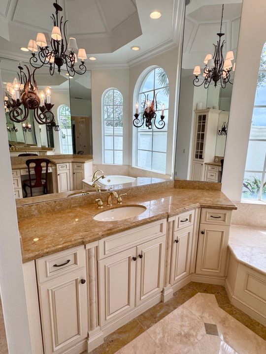 待售: $1,999,500 (4 贝兹, 6 浴室, 5125 平方英尺)