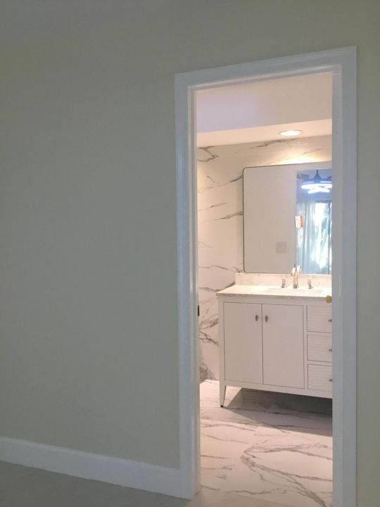 合同活跃: $2,800 (2 贝兹, 2 浴室, 1448 平方英尺)