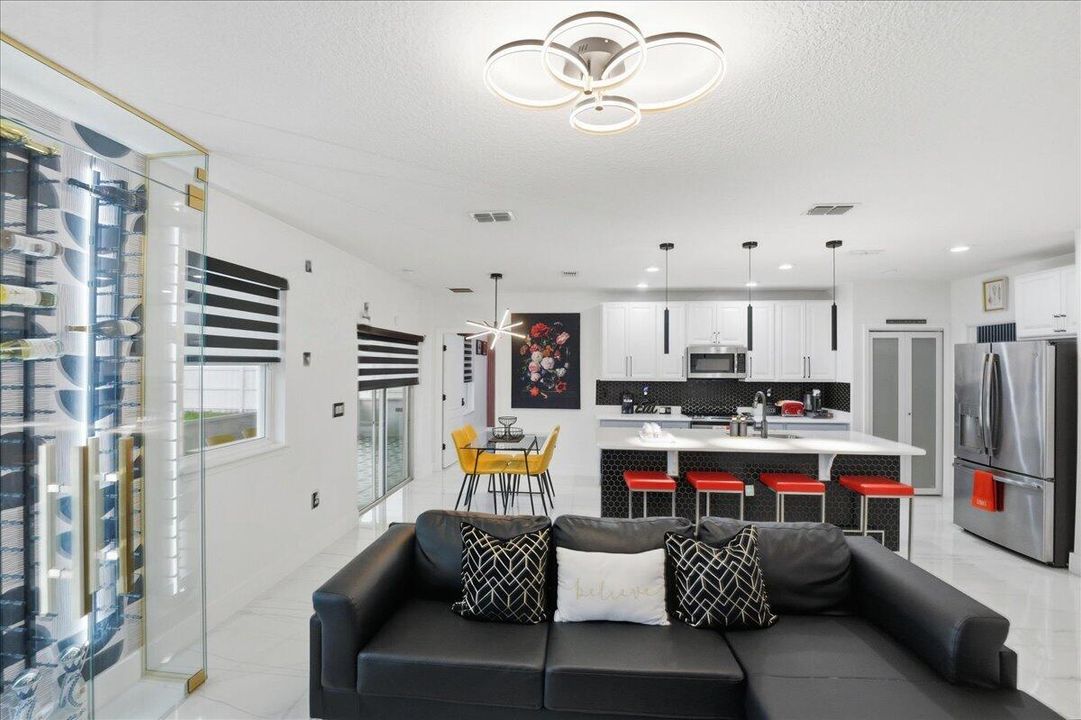 Active With Contract: $419,900 (3 beds, 2 baths, 1600 Square Feet)