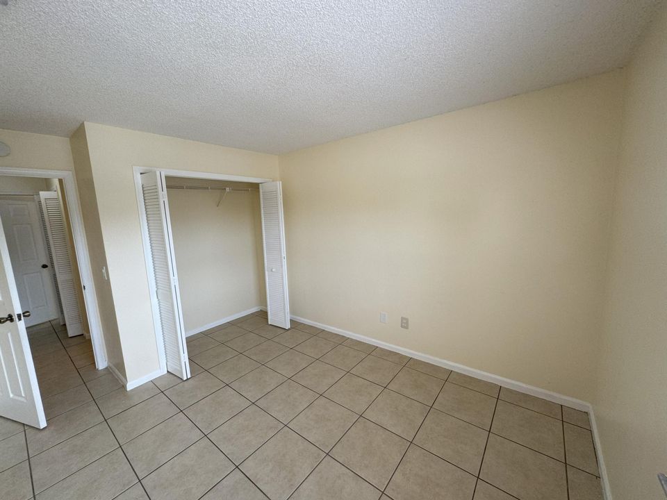 For Rent: $3,400 (3 beds, 2 baths, 1311 Square Feet)