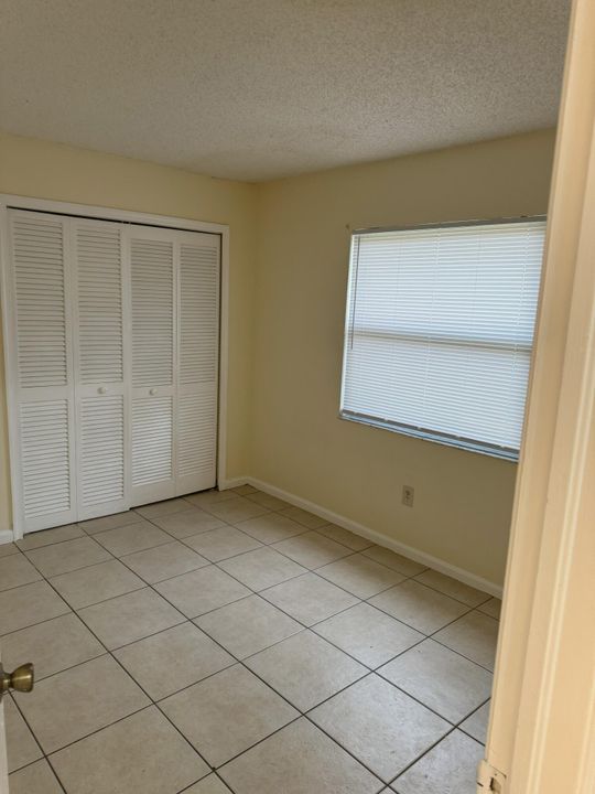 For Rent: $3,400 (3 beds, 2 baths, 1311 Square Feet)