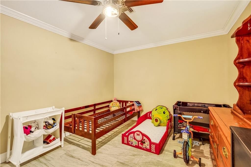 En Venta: $224,900 (2 camas, 1 baños, 925 Pies cuadrados)