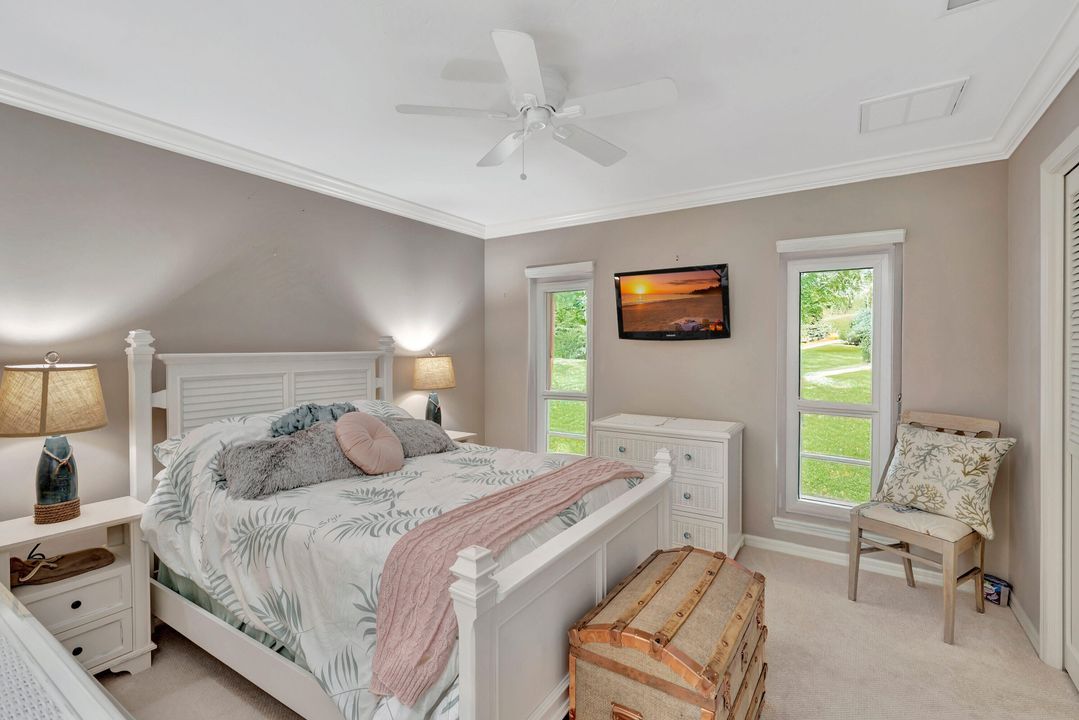 En Venta: $895,000 (4 camas, 3 baños, 2641 Pies cuadrados)