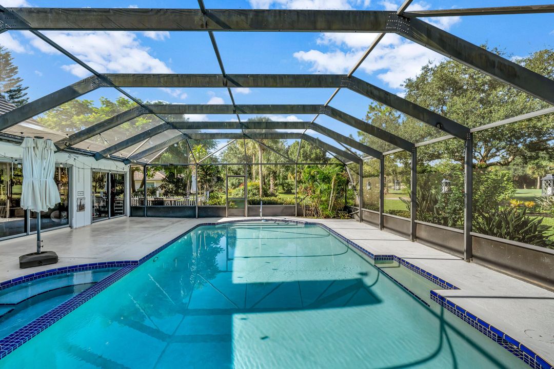 En Venta: $895,000 (4 camas, 3 baños, 2641 Pies cuadrados)