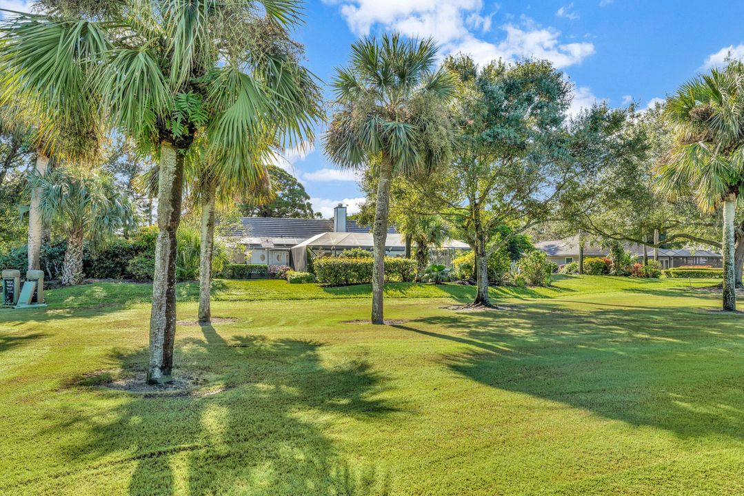 En Venta: $895,000 (4 camas, 3 baños, 2641 Pies cuadrados)